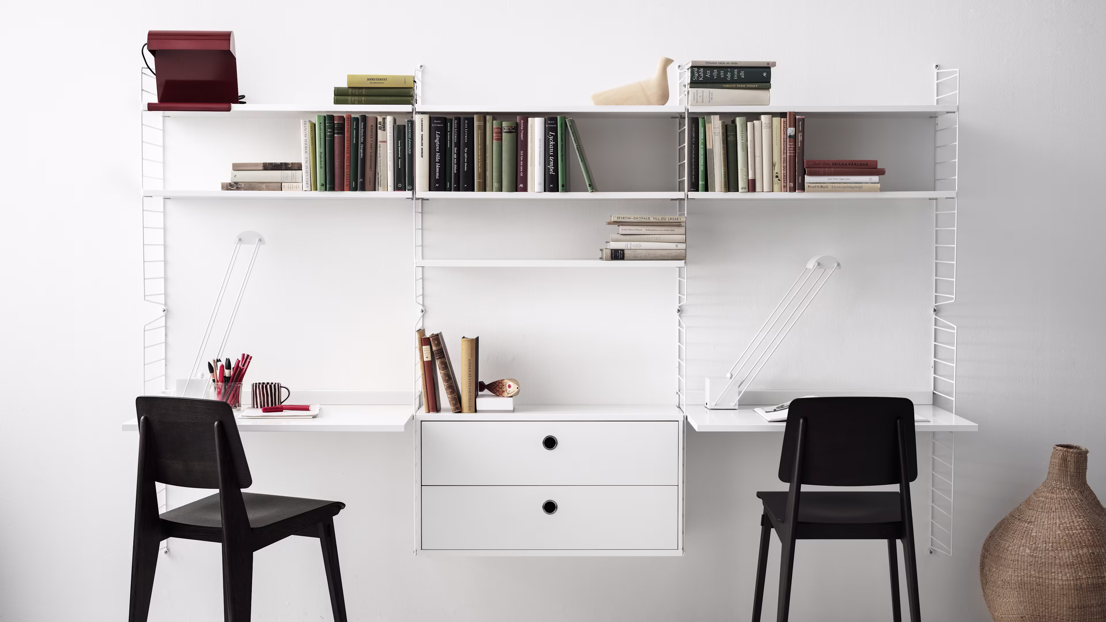 Inred rum för rum med String Furniture - 8 desktop