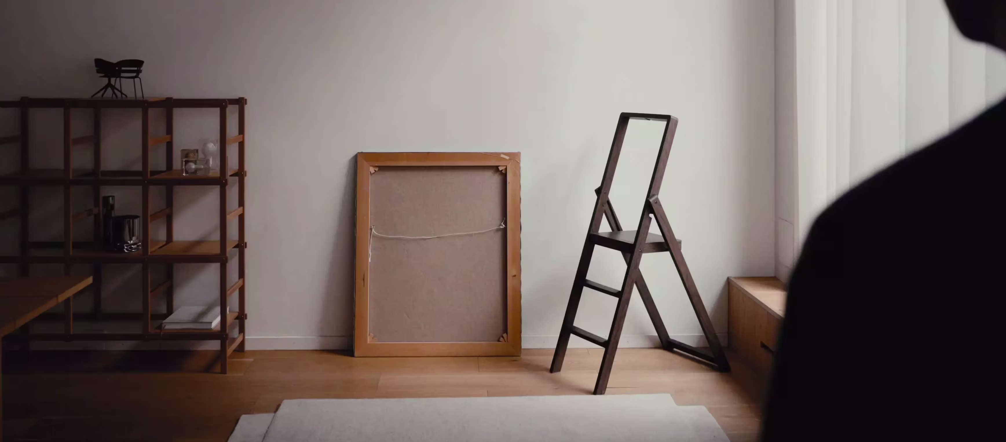 step ladder 16x9