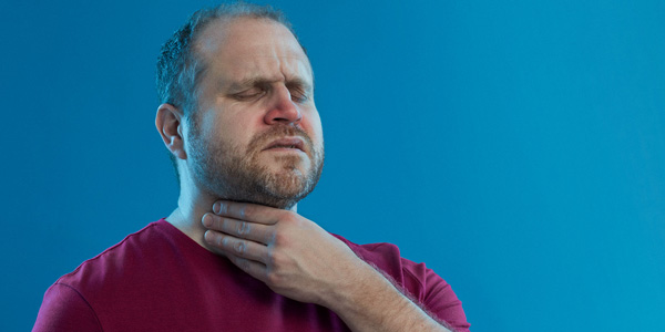¿Qué es un dolor de garganta