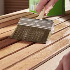 Houtwerk binnen beitsen