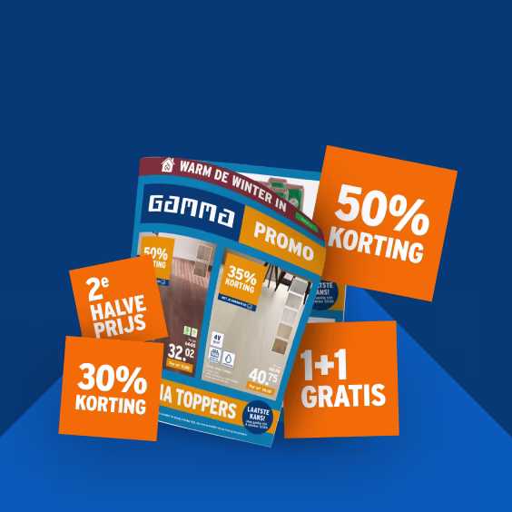 Gamma promofolder met oranje kortingslabels op blauwe achtergrond, met aanbiedingen zoals 50% korting en 1+1 gratis.