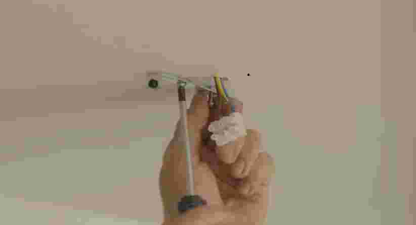 Oude armatuur verwijderen