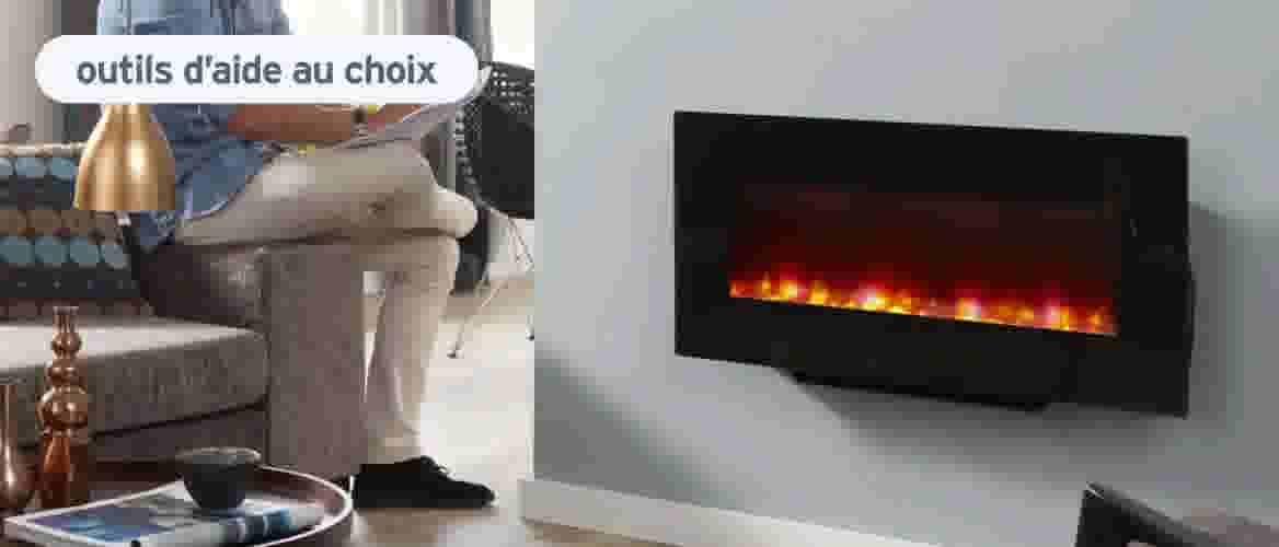 Personne assise dans un salon moderne avec cheminée électrique murale noire aux flammes orange et rouges illuminées.