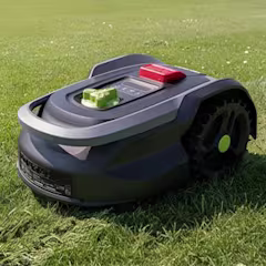 Tondeuse robot Lux avec câble périphérique sur une pelouse