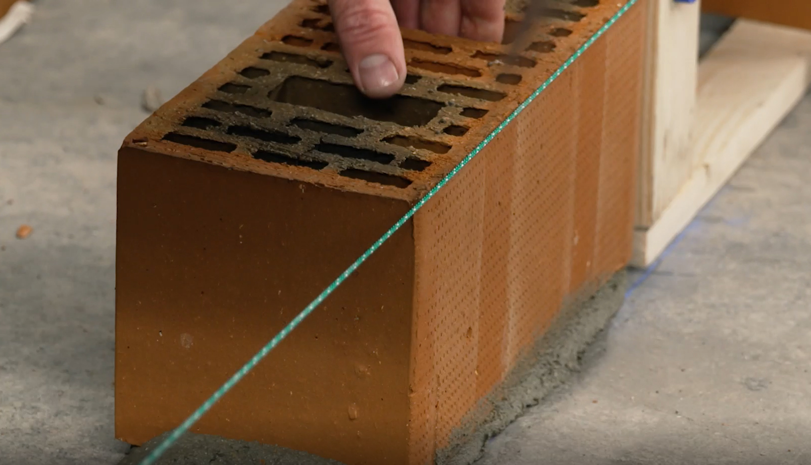Monter un mur en briques rapides? Suivez notre tuto GAMMA