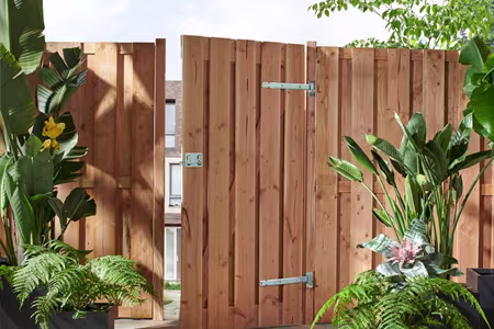 Hoe plaats ik een tuinpoort?