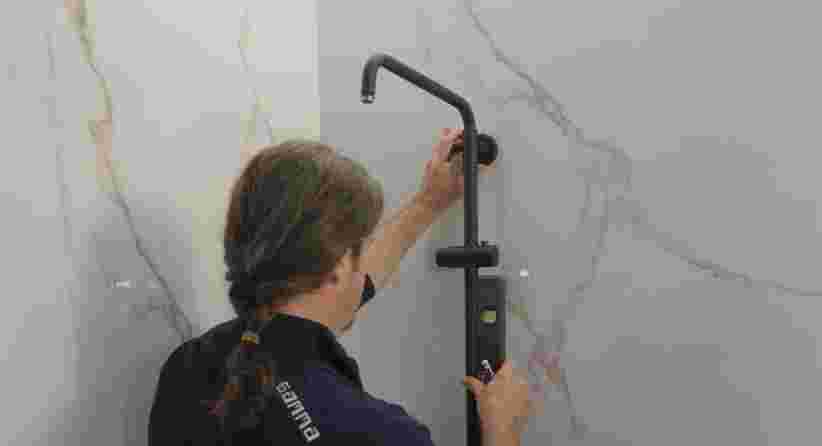 Douchestang installeren