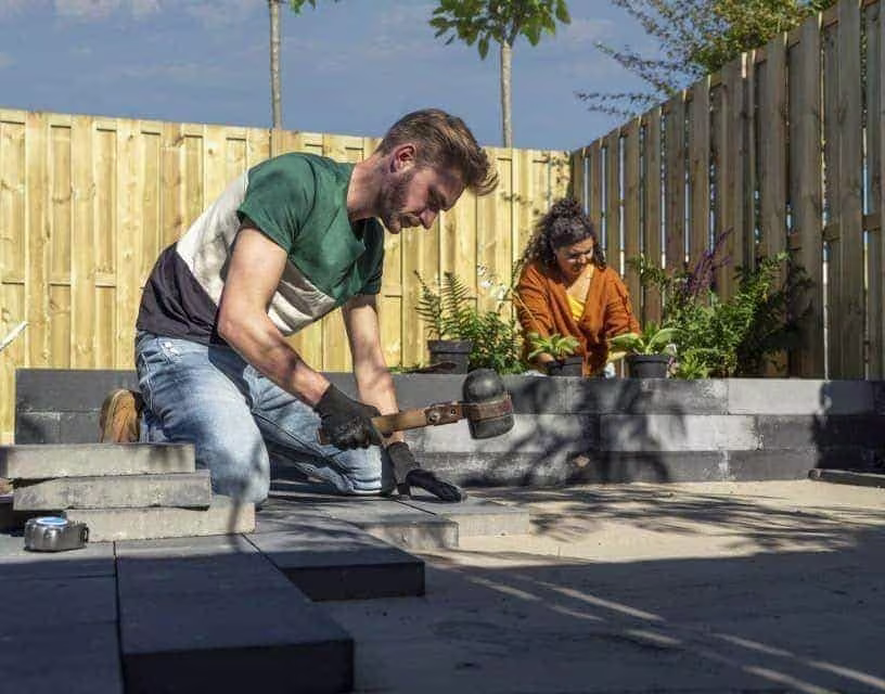 Hoe zorg ik in augustus voor de tuin?