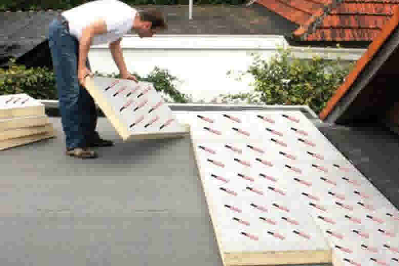 Klusadvies - isolatie - Vloer isoleren - Plat dak isoleren langs buiten