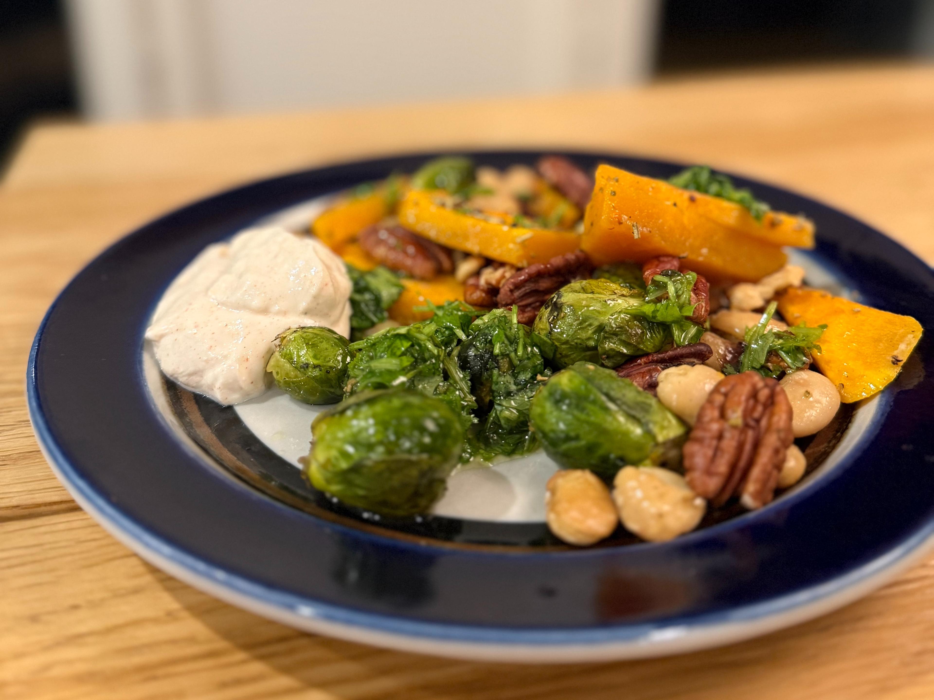 Myskikurpitsapelti -annos lautasella