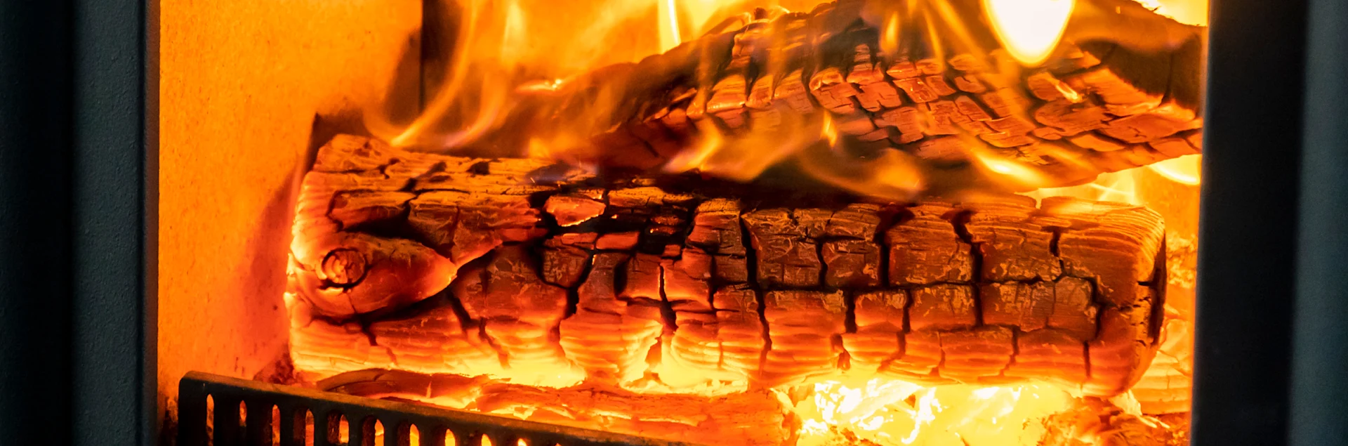 goer-braendeovn-og-pejs-klar-til-vinter-2480x820 2