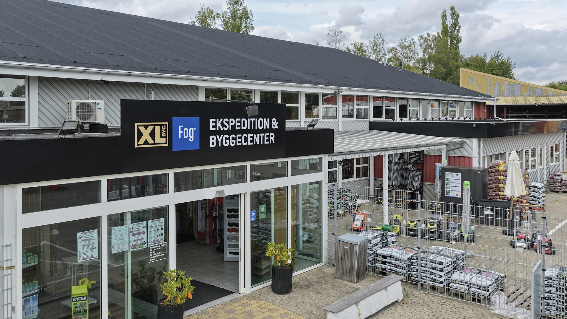 Besøg XL-BYG Fog Fredensborg