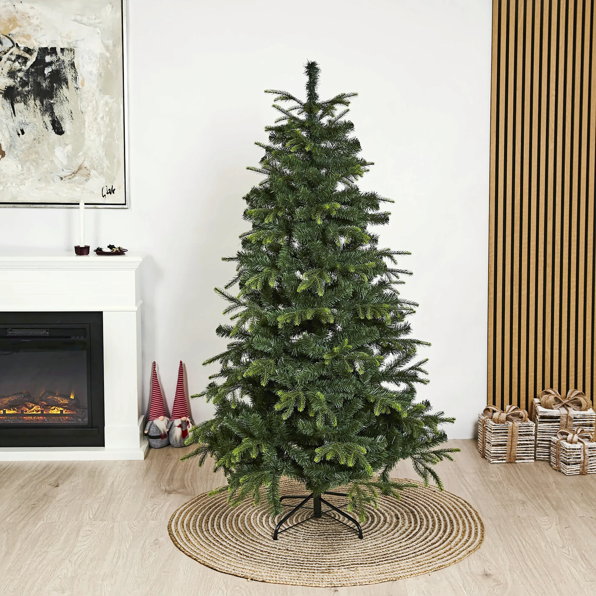 Kunstigt juletræ hos XL-BYG Få et flot og holdbart juletræ år efter år med et kunstigt juletræ fra XL-BYG. Vores kunstige juletræer ser naturlige ud, er nemme at sætte op og kræver ingen pasning – perfekt til dig, der vil have julestemning uden besvær. 