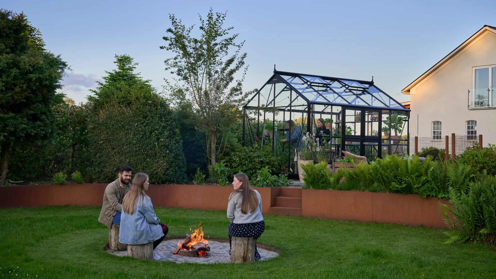 2480x1395 Store drømme i små drivhuse Jubii 60