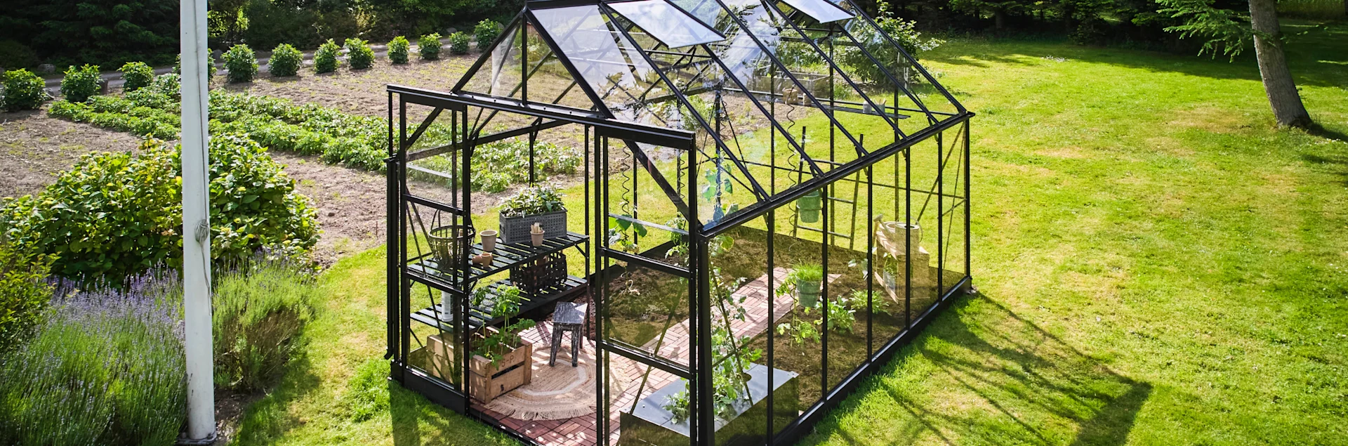 2480 820 ICON 8 FRONTPAGE