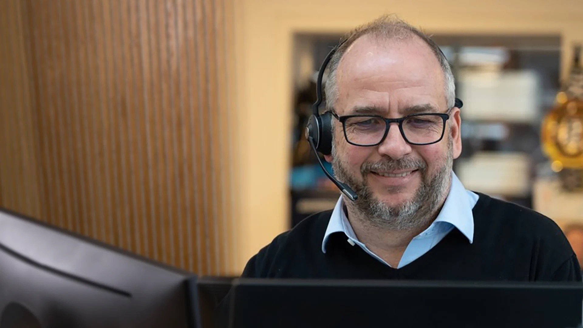 Undersøgelse gennemført af anerkendt analyseinstitut viser, at XL-BYG på femte år scorer højst på kunderådgivning i byggevarebranchen. XL-BYG tager nu kunderne på ordet og ændrer sit slogan til ”XL-BYG gør det ordentligt”.