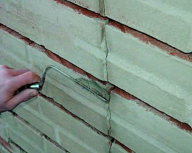 Reparer den revnede mur med murpuds Trin 4 - XL-BYG