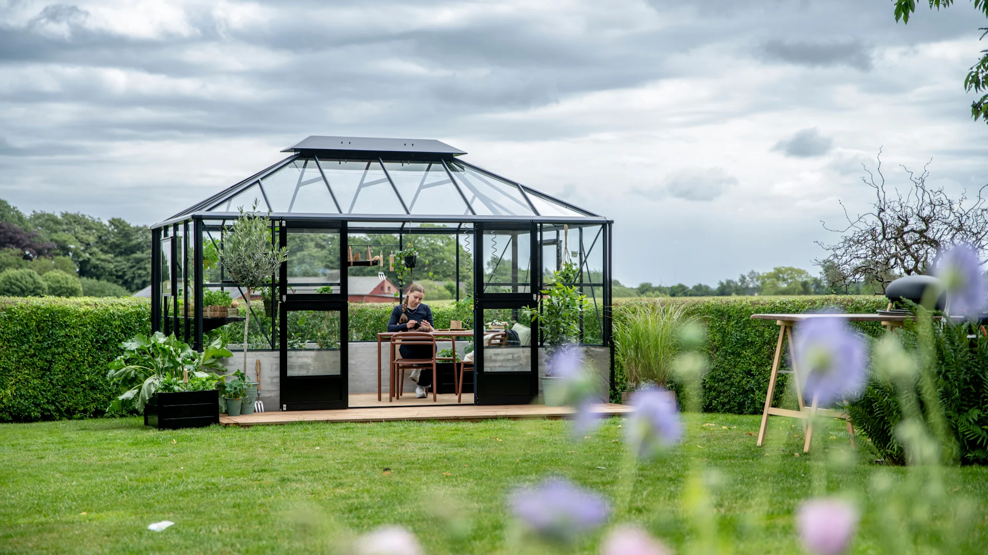 2480x1395 store drivhuse grand oase mur