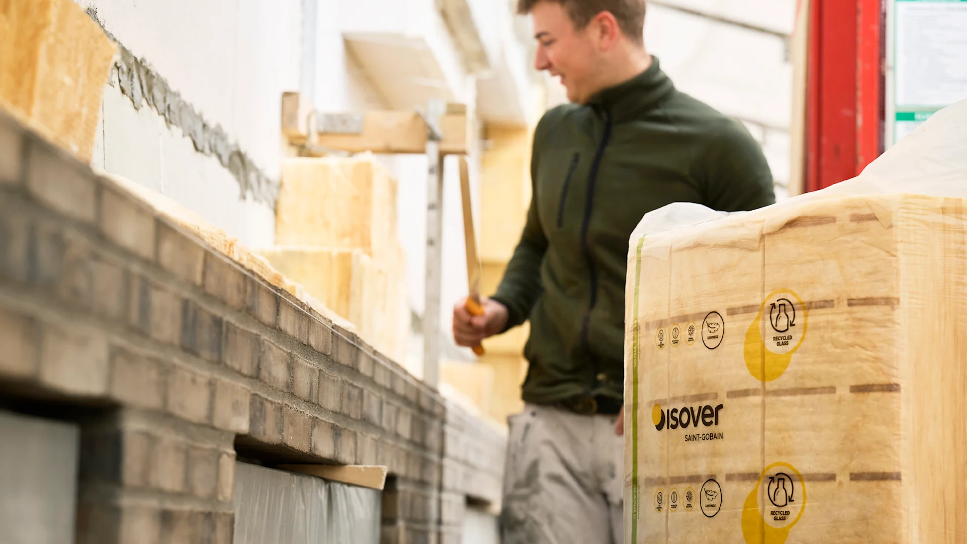 Isover murfilt inden montering.