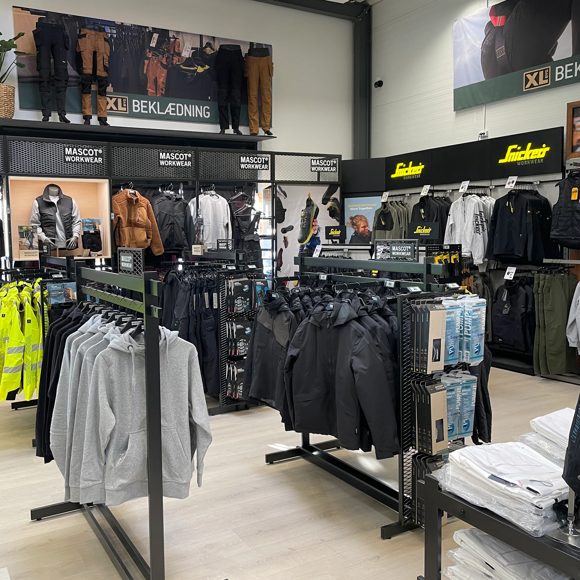 XL-BYG G&S Korsør - BREDT UDVALG til STÆRKE PRISER i vores beklædningsafdeling 