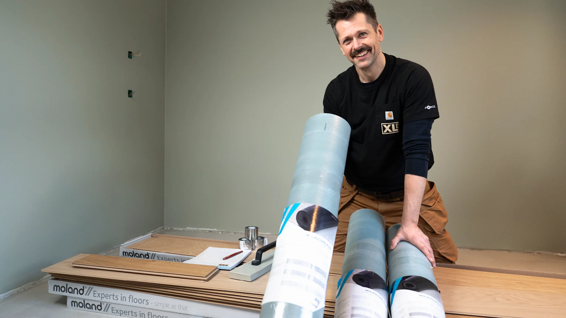 jacob carlsson viser gulvunderlag