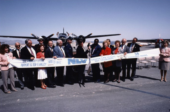 1992 VGT Airport History Highlights Col01-01 (VGT)