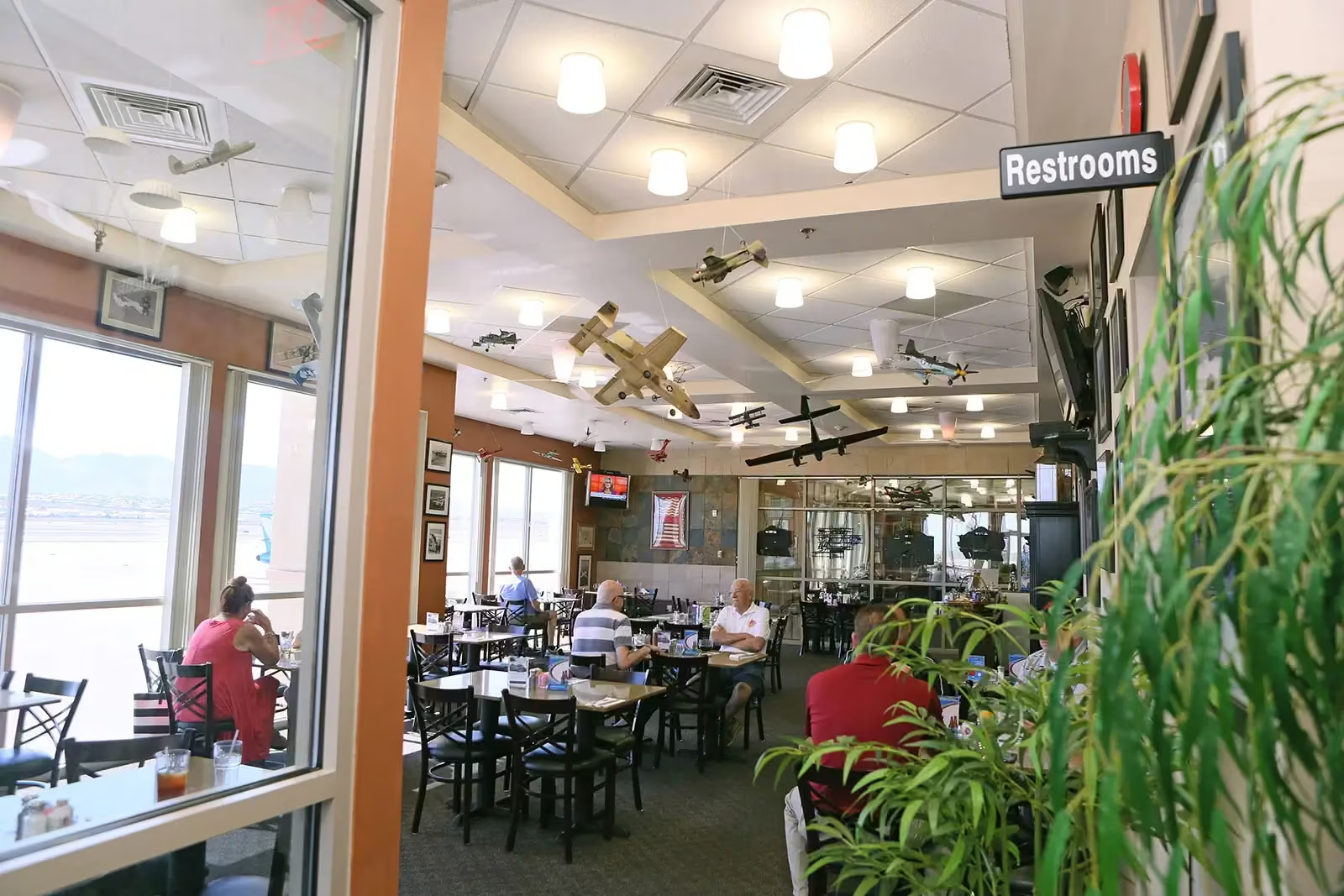The Landings Restaurant Interior