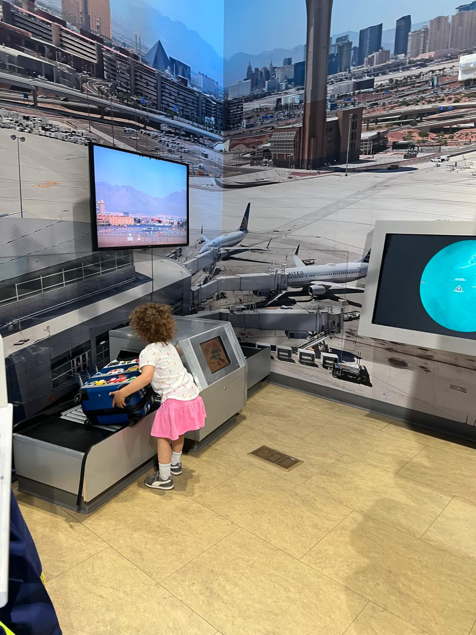Luggage-Screening-scaled