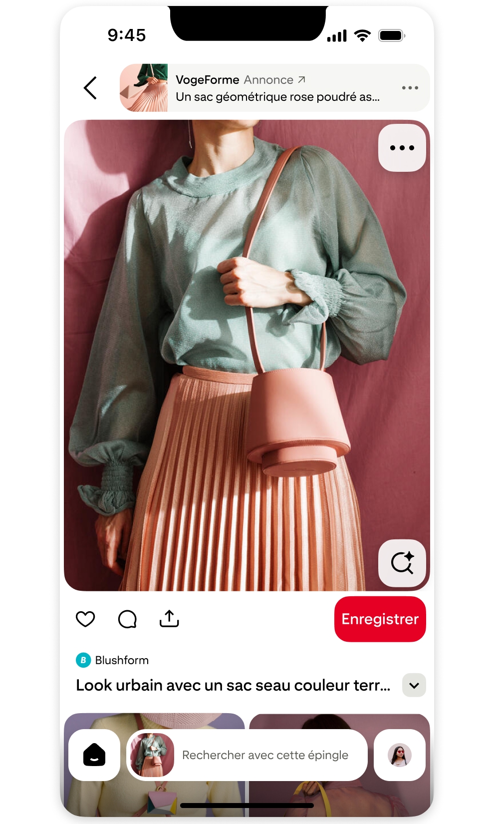 Produit d’annonces de recherche visuelle – Deux images montrant une recherche de sac à main original, un Pin sélectionné et l’annonce qui apparaît dans la partie supérieure de l’image pour un sac à main similaire