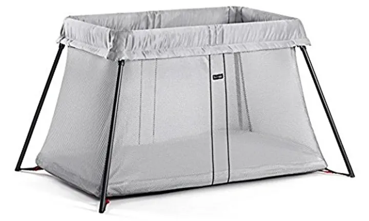 BABYBJORN Travel Crib Light