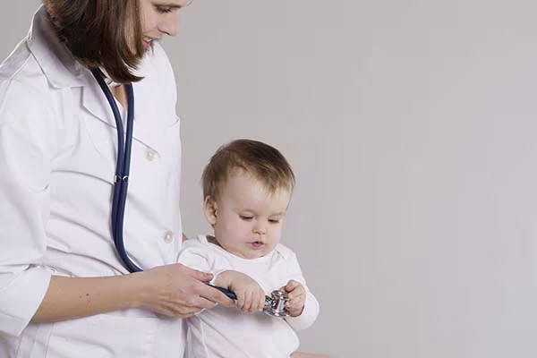 Visita médica de control: a los 4 meses