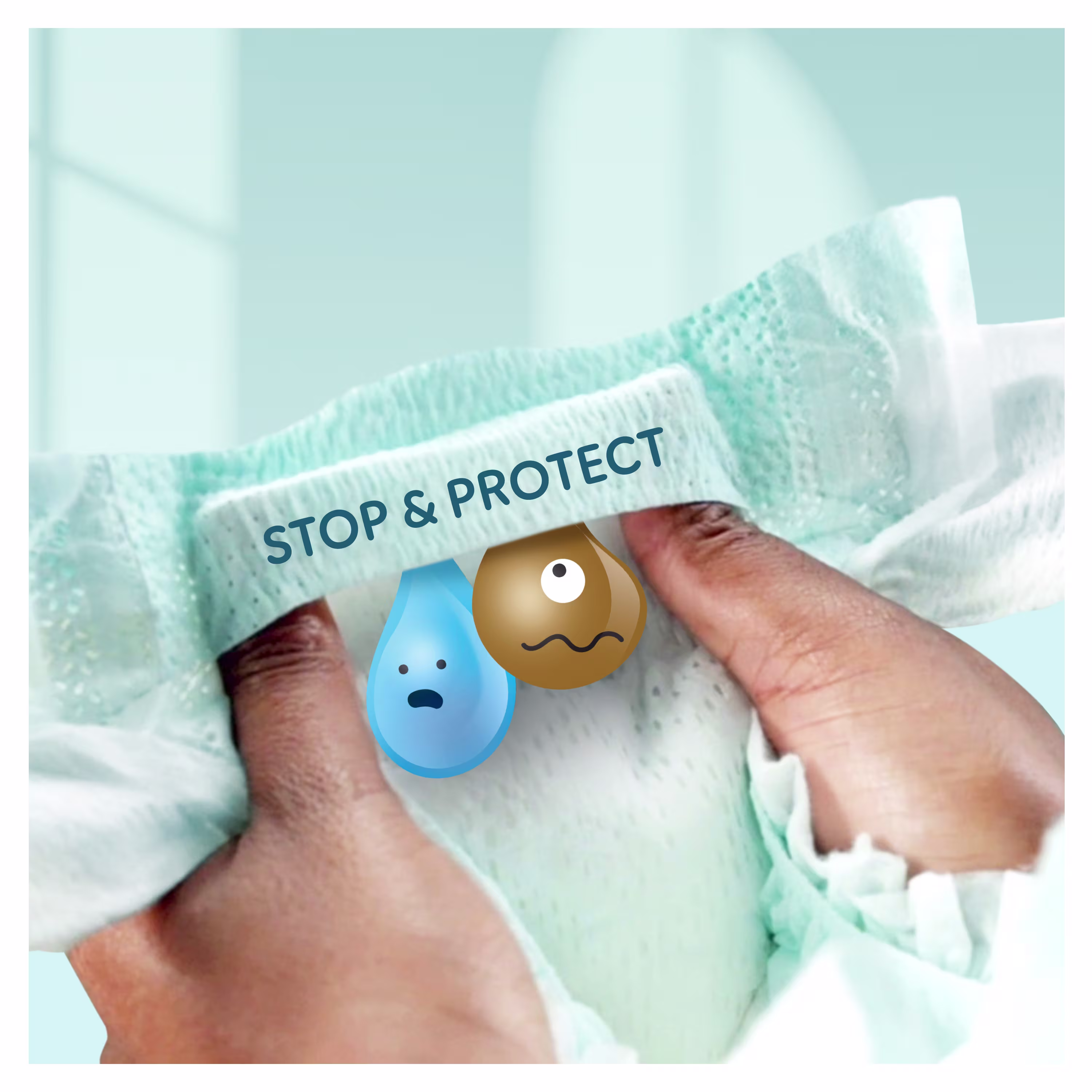 Un prim-plan arată două mâini care despart ușor scutecul Pampers, dezvăluind buzunarul Stop & Protect. Un prim-plan arată două mâini care despart ușor scutecul Pampers, dezvăluind buzunarul Stop & Protect.