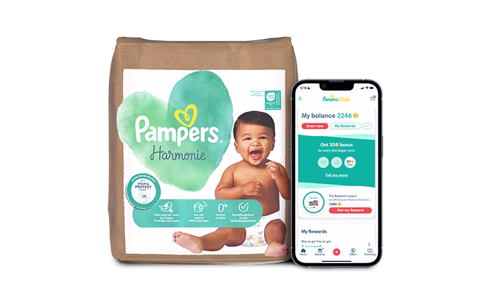 Pampers Club logo and pack of nappies with Pampers Club App shown in a phone