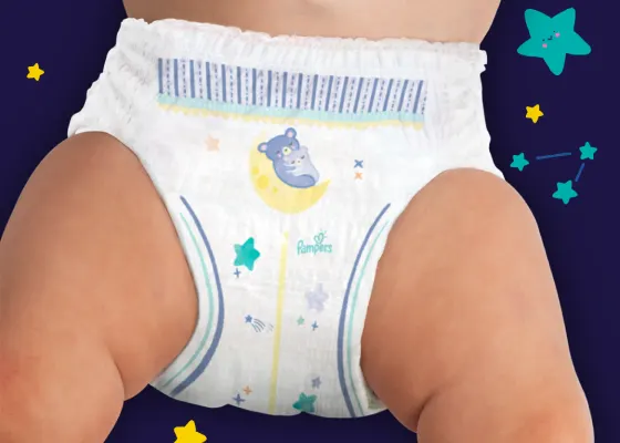 Pieluchomajtki Pampers Night Pants ze wskaźnikiem wilgotności i uroczymi obrazkami na dobranoc.