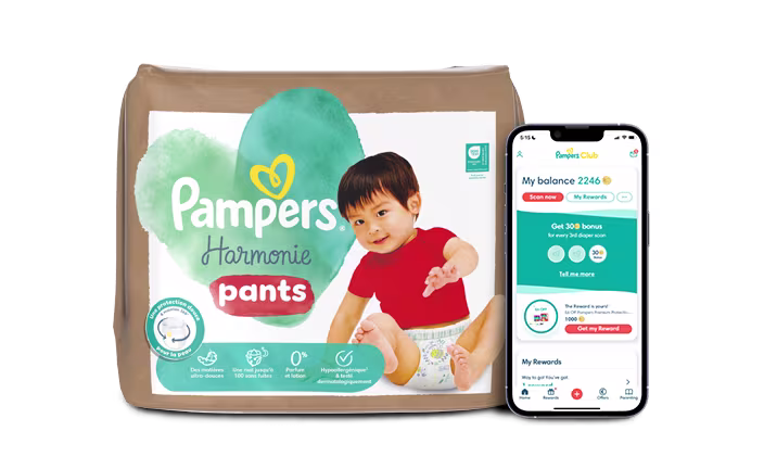 Pampers Club logo and pack of nappies with Pampers Club App shown in a phone