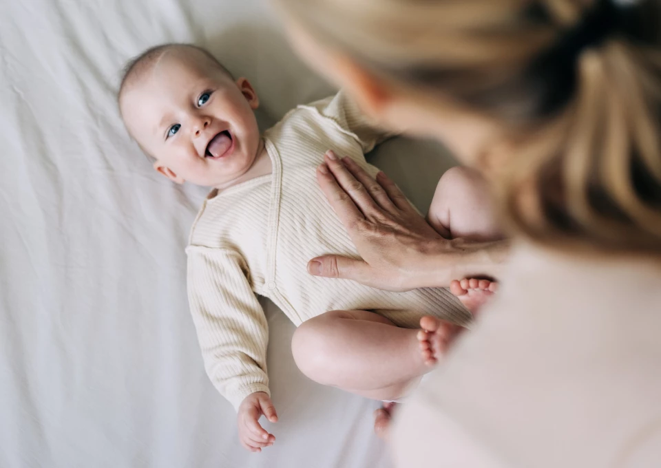 Mamãe trocando a fralda