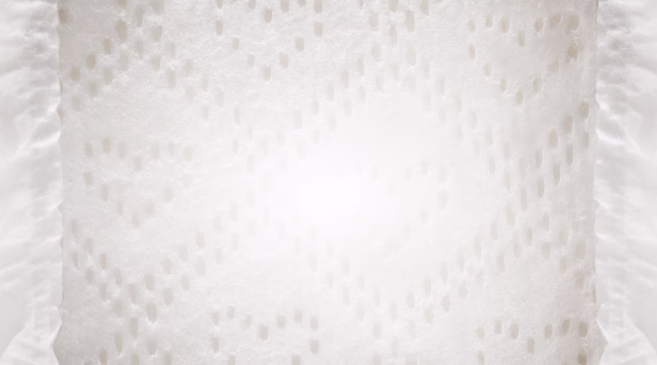 Close up image of a Pampers AMORE keep dry liner