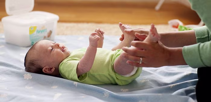 Diaper Size and Weight Chart - Pampers US