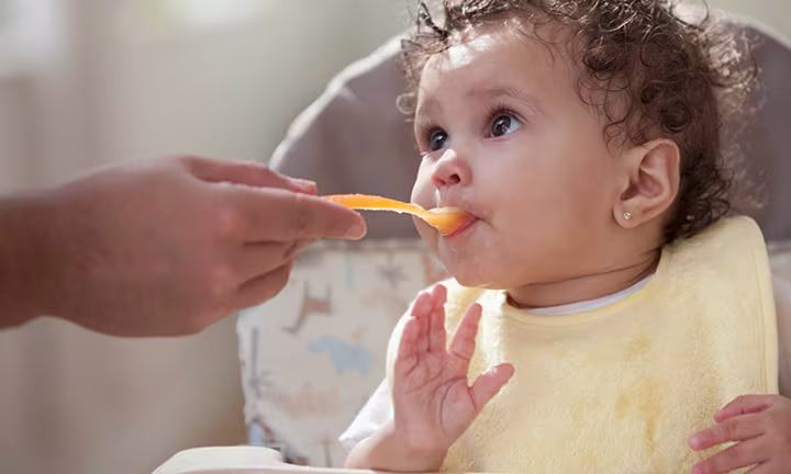 Acid Reflux In Babies: Signs, Symptoms and Treatment 