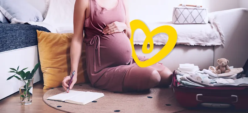 Pampers helps you create a list for packing your Hospital Bag with the Hospital Bag Checklist