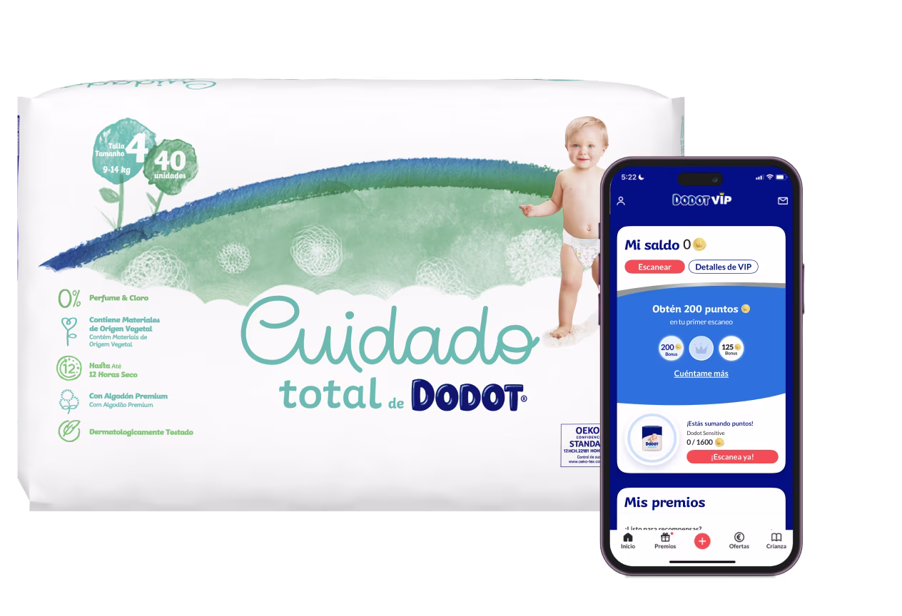 Dodot VIP, paquete de pañales con la App Dodot VIP mostrada en un teléfono