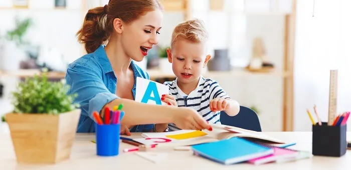 משחקי למידה לילדים בבית -Article Content Image2 mom_and_son_700