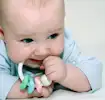 ¿Es normal que mi hijo de 11 meses tenga sólo dos dientes?