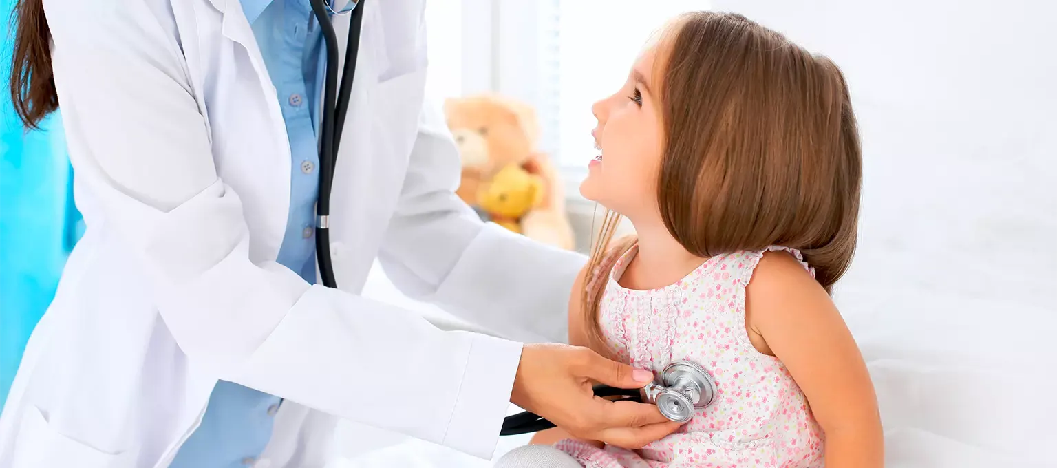 PampersBR Pediatra quando-consultar-e-como-proceder