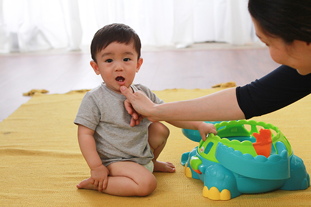 ¿Qué hacer si mi bebé pierde un diente de un golpe?