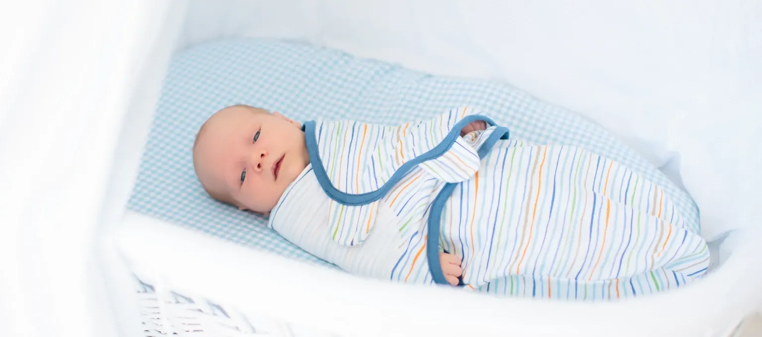 Ehub Pampers PlanSueño II CL 10 HERO-1536x680 Como envolver a un bebé