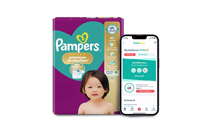 Pampers Club logo and pack of nappies with Pampers Club App shown in a phone