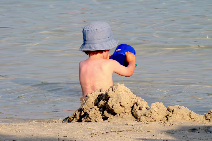 Μωρό παραλία