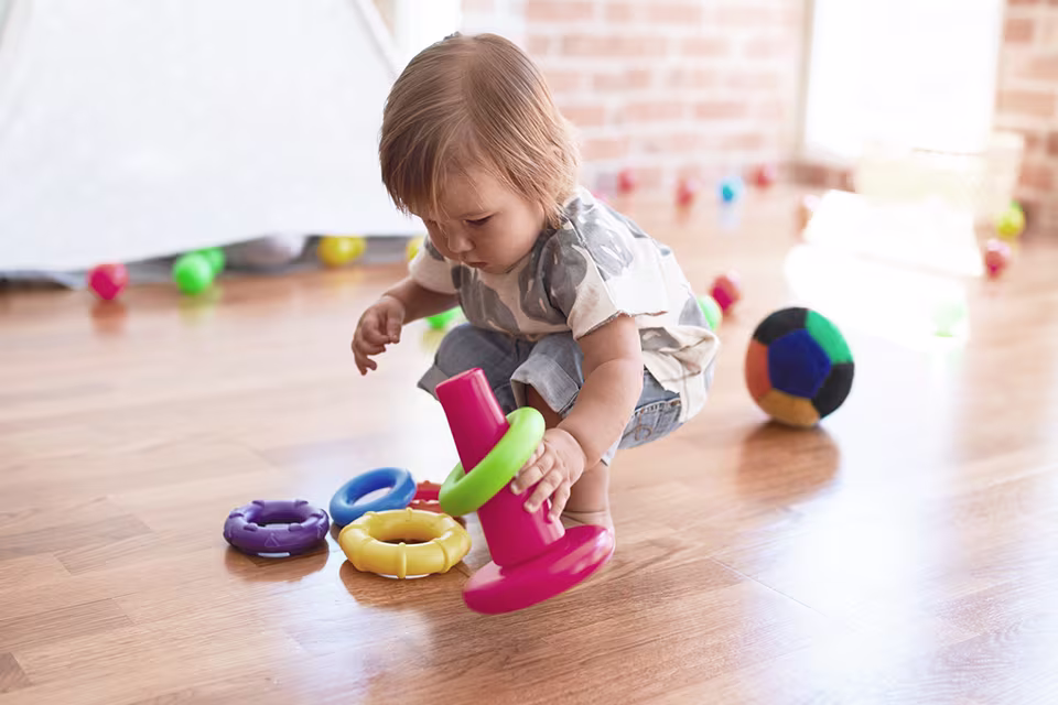 Niño más de 1 año.
