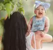 Ανοιξιάτικες βόλτες με το μωρό: Τι χρειάζεται να έχεις πάντα μαζί σου και τι να προσέξεις